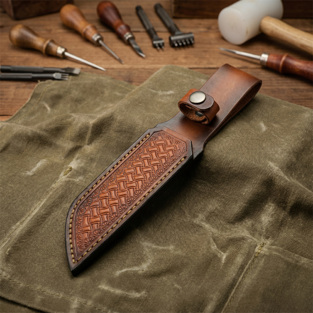جراب سكين جلدي بني منقوش يدويً - مراجعة Craft Tools وسعره