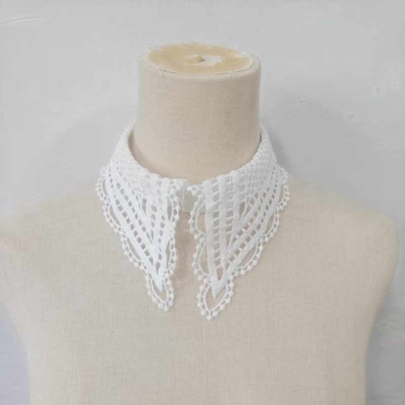 ياقة نسائية بيضاء مزينة بالكشك - مراجعة Embroidery وسعره